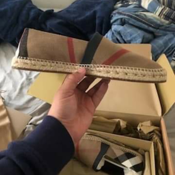 Men's Burberry shoes - Picture 3 of 8